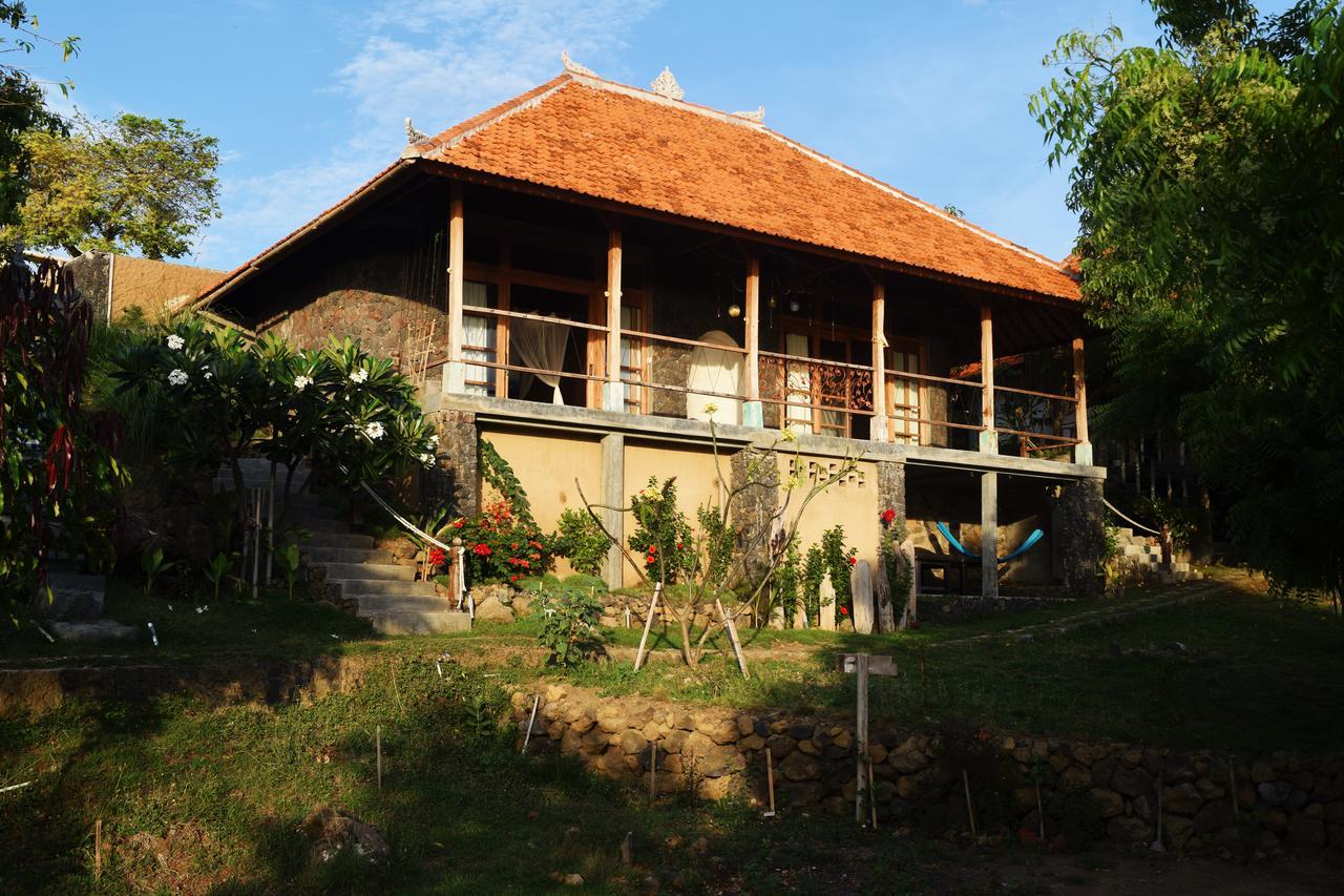 Balila Beach Resort Amed  Exterior photo