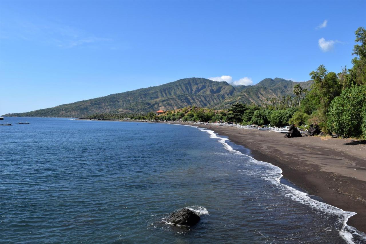 Balila Beach Resort Amed  Exterior photo